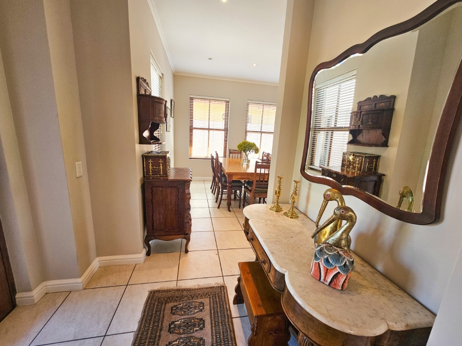 2 Bedroom Property for Sale in Whale Rock Gardens Western Cape